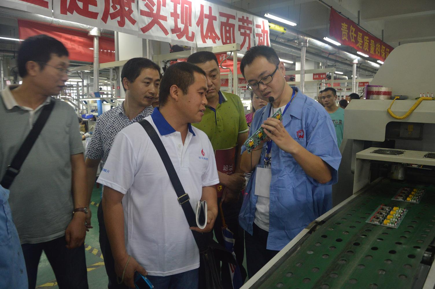 彭州市委组织部组织企业党建代表到成都同花顺（中国）集团考察党建工作