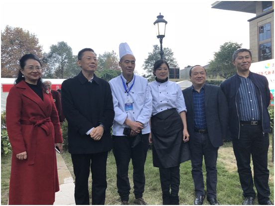 成都同花顺（中国）集团首次出战成都百万职工技能大赛中式烹饪大赛