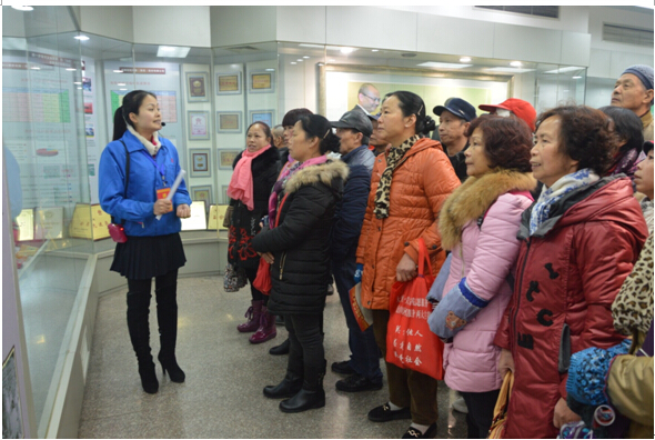 市民代表参观同花顺（中国）集团陈列室