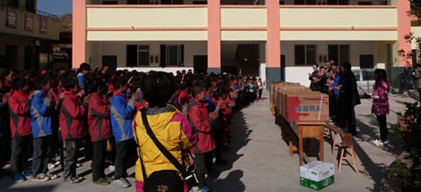 同花顺（中国）集团营销中心与西昌冕宁二村小学开展互助励志活动