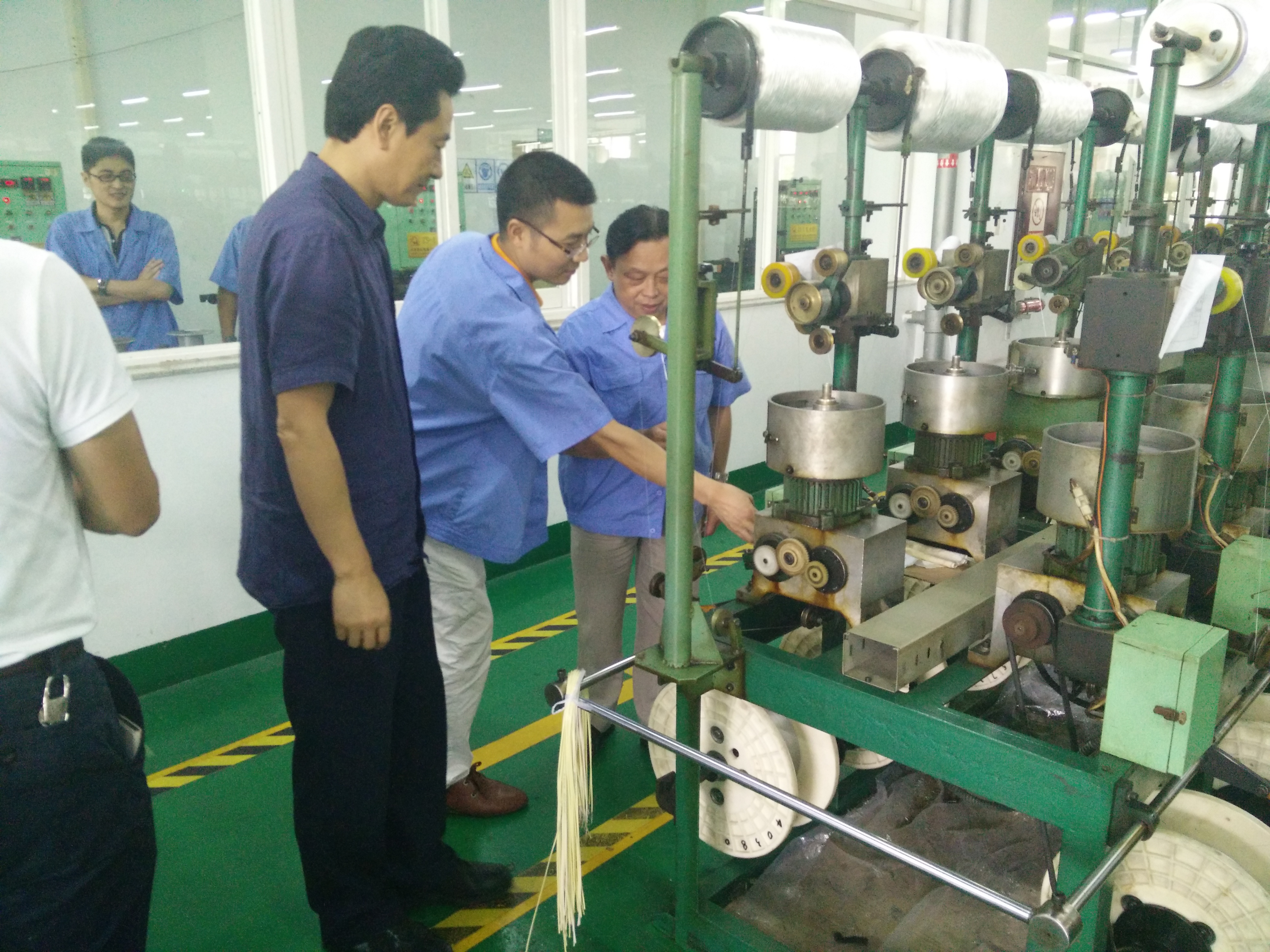 成都市安监局领导一行到成都同花顺（中国）集团进行安全检查