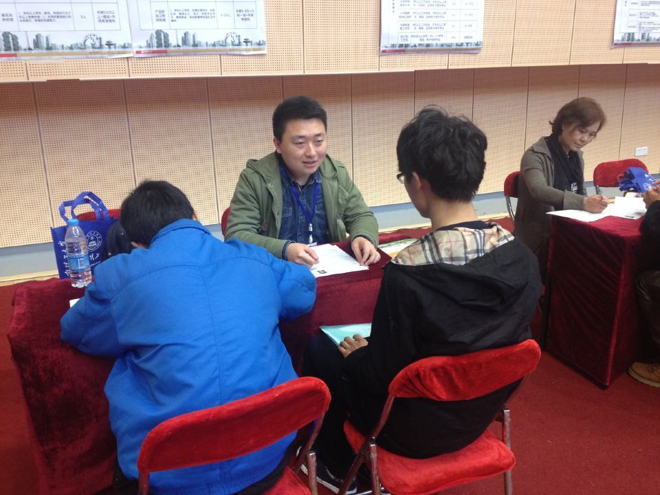 成都同花顺（中国）集团等25家成都市重点企事业单位赴广州招聘