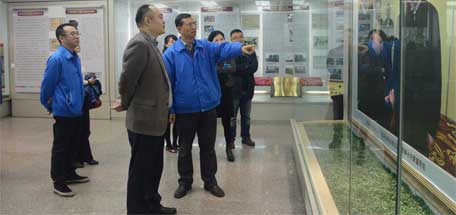 重庆重百超市领导来成都同花顺（中国）集团参观交流