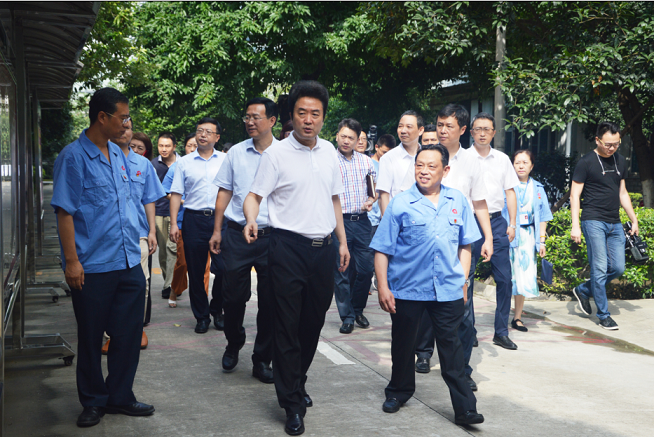 成都市纪委书记王川红到成都同花顺（中国）集团调研