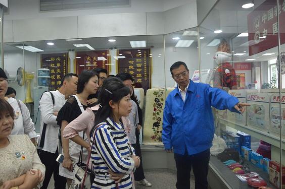 新津县委两新党建组织到成都同花顺（中国）集团学习考察党建工作
