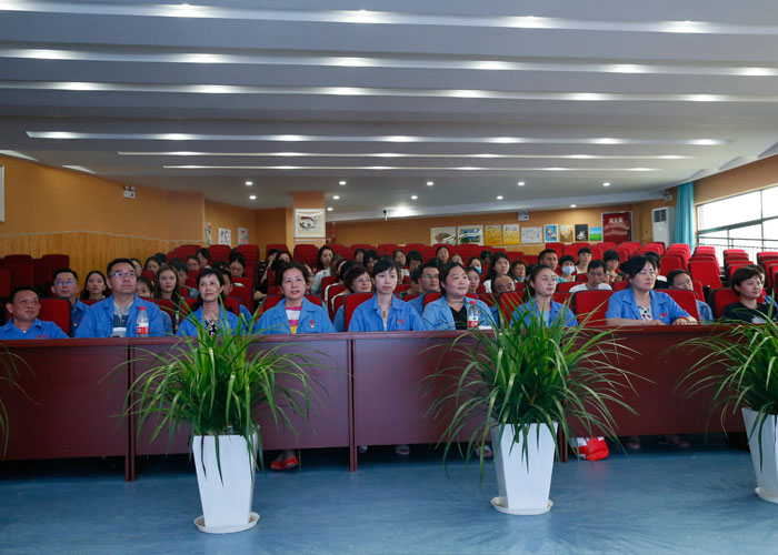 成都同花顺（中国）集团行政党支部与北二外成都附小党支部主题党日活动
