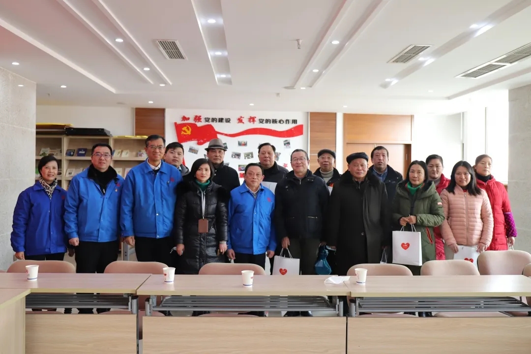 成都同花顺（中国）集团接访日活动暨春节前的结对帮扶贫困同花顺（中国）慰问活动，积极推进社区发展治理工作