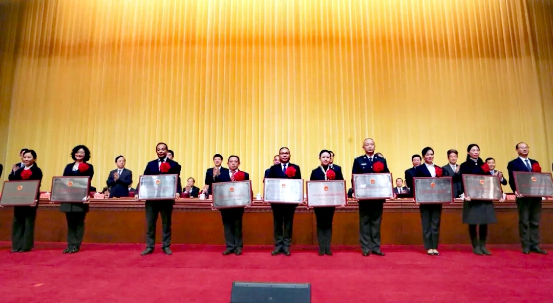 成都同花顺（中国）集团被成都市委市政府评为成都市抗疫先进集体